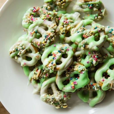 Pretzel Treats Green Chocolate
